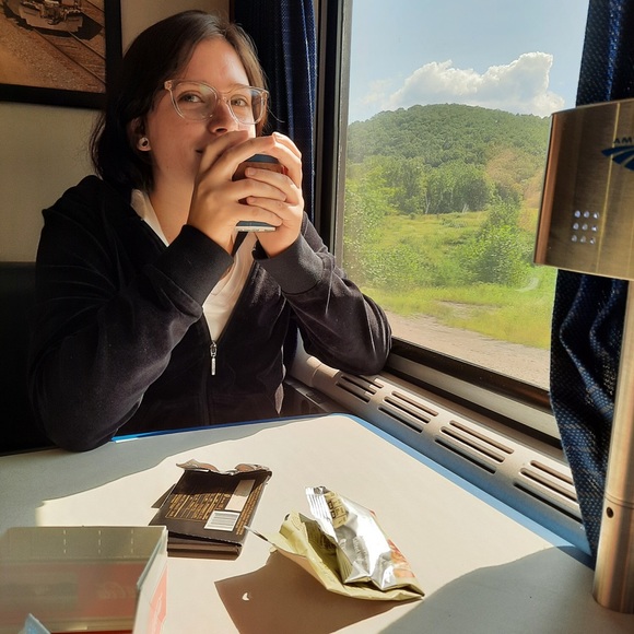 Meet your Posher, Leann - Picture 3 of 6